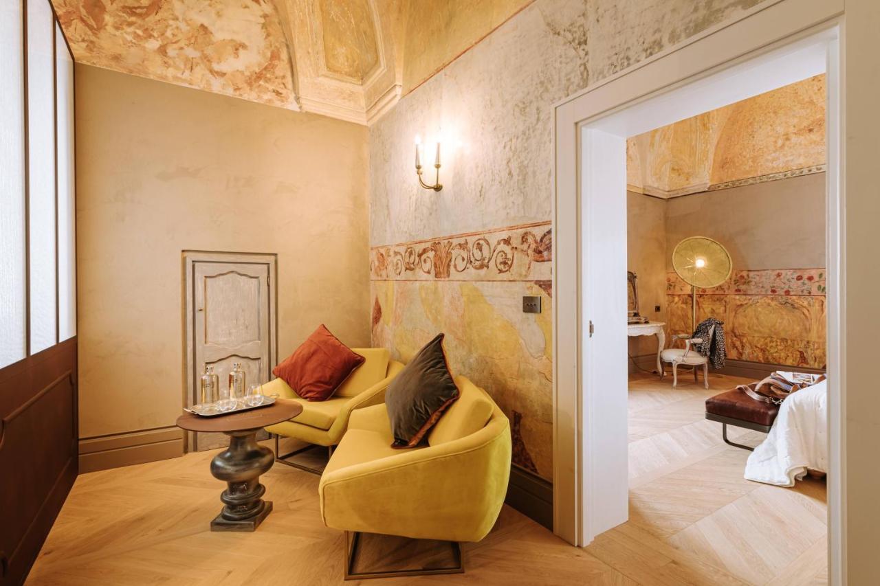 Superior King Suite