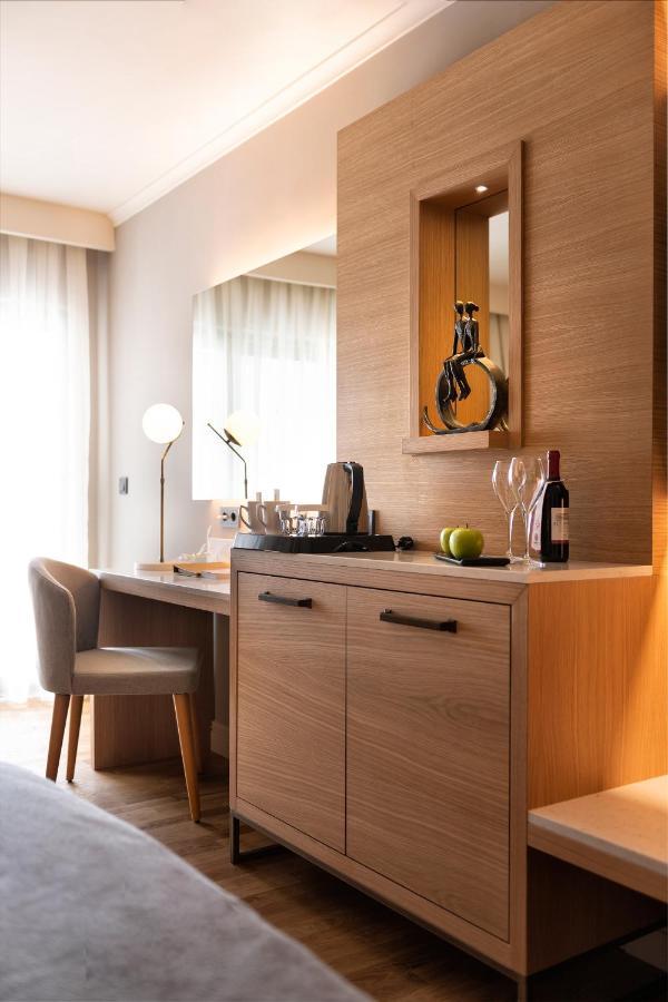 Superior Room Land View