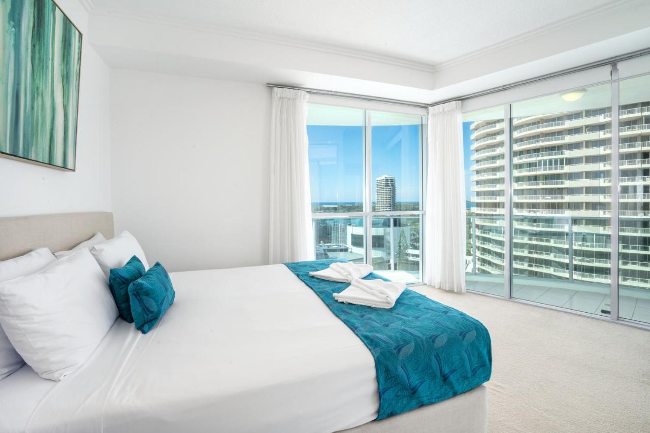 Three-Bedroom Apartment with Ocean View