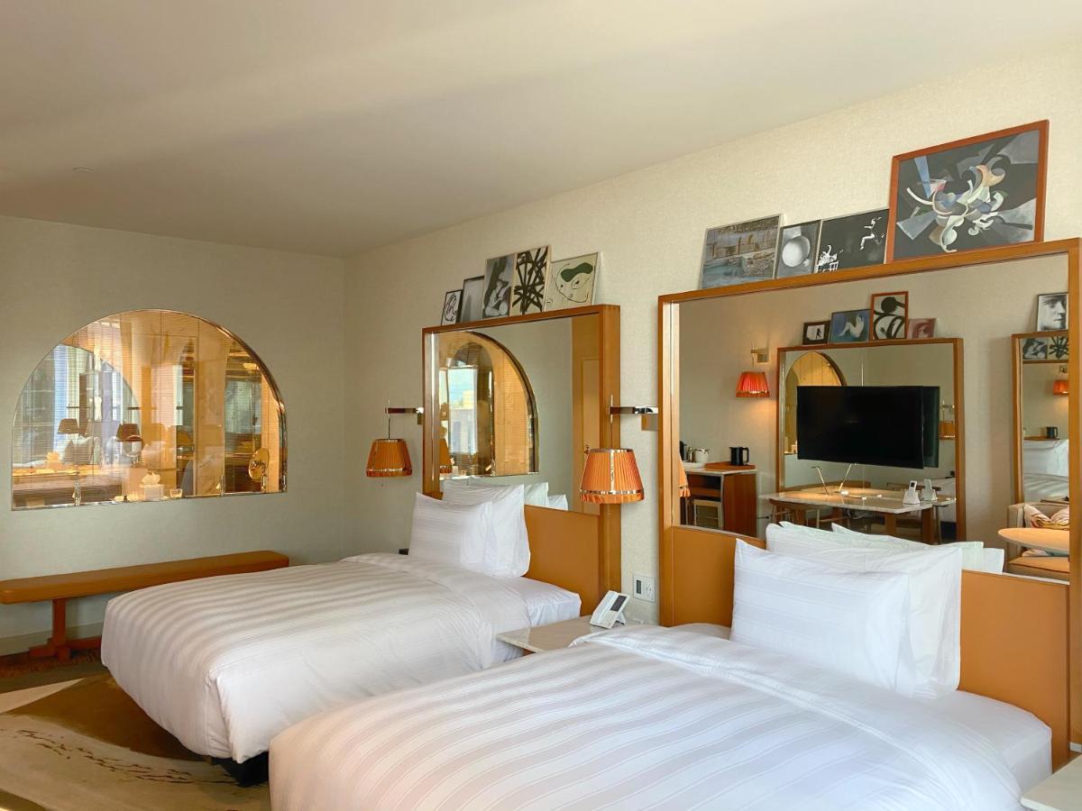 Deluxe Queen Room Disability Access