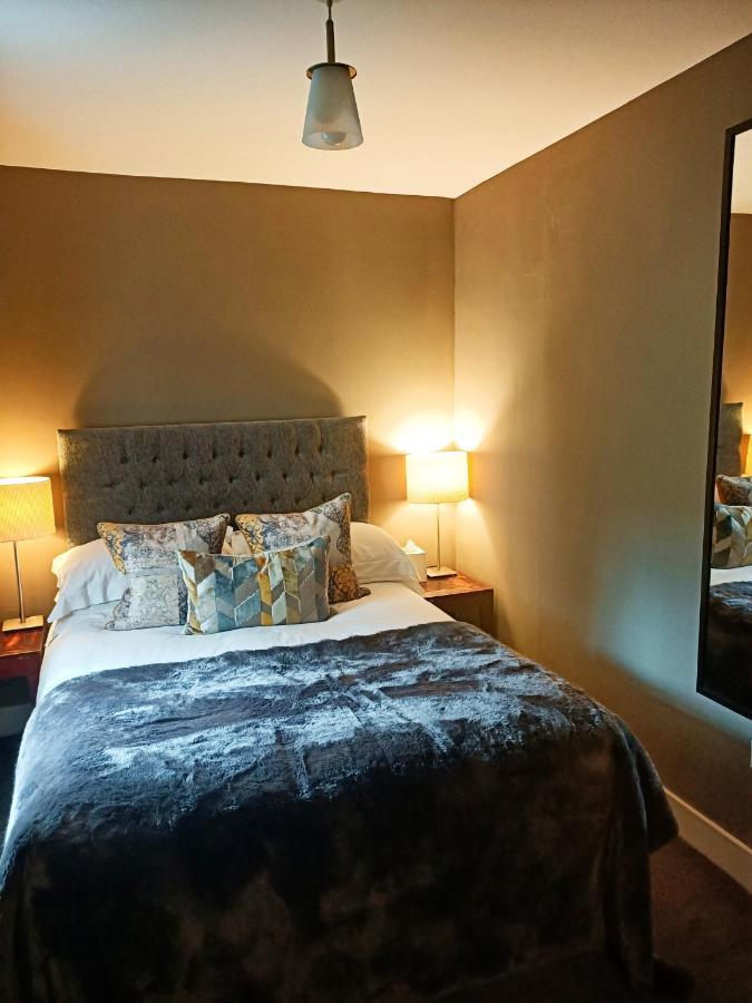Double Room Private Bathroom