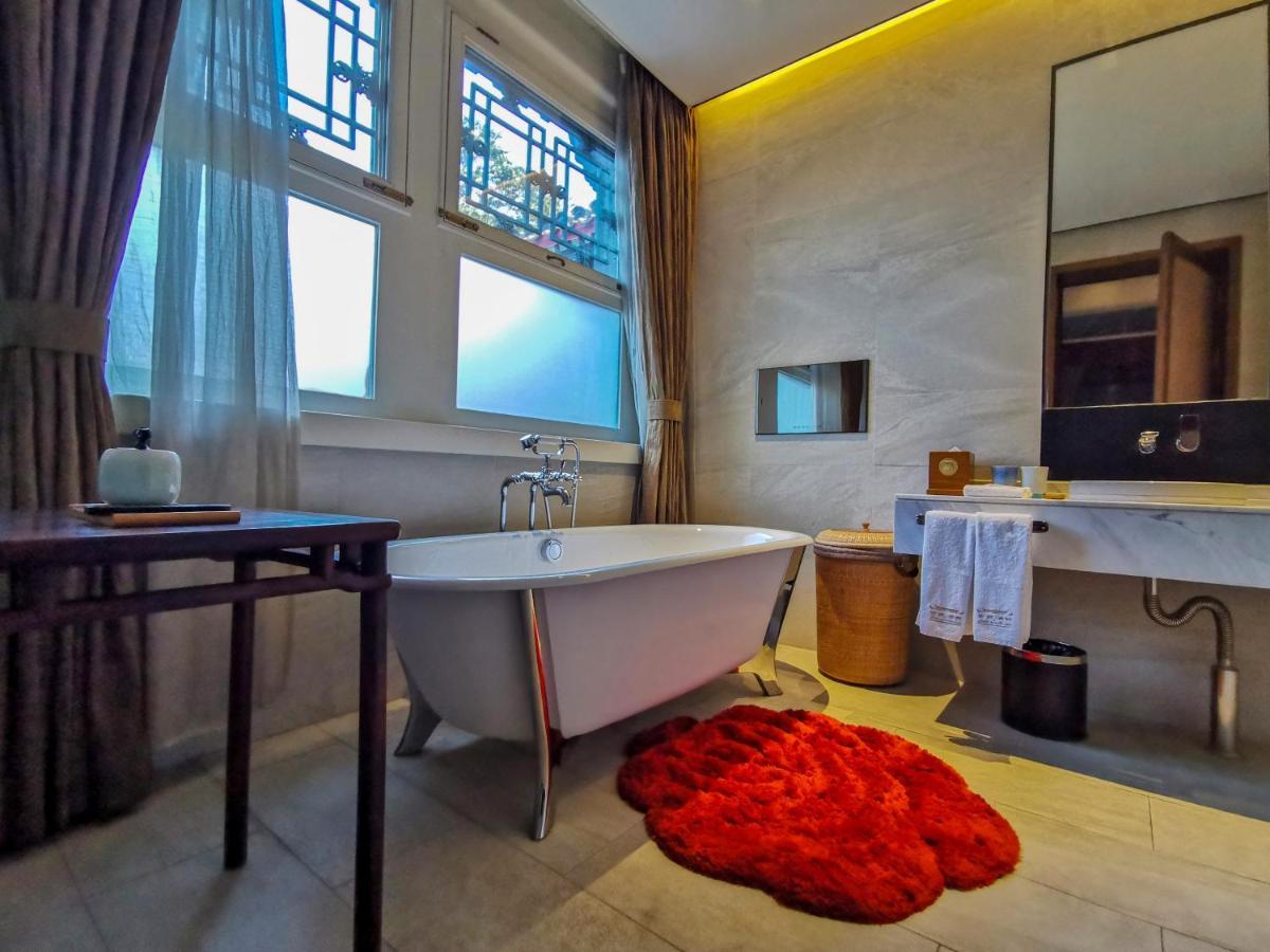 South Courtyard Superior Room