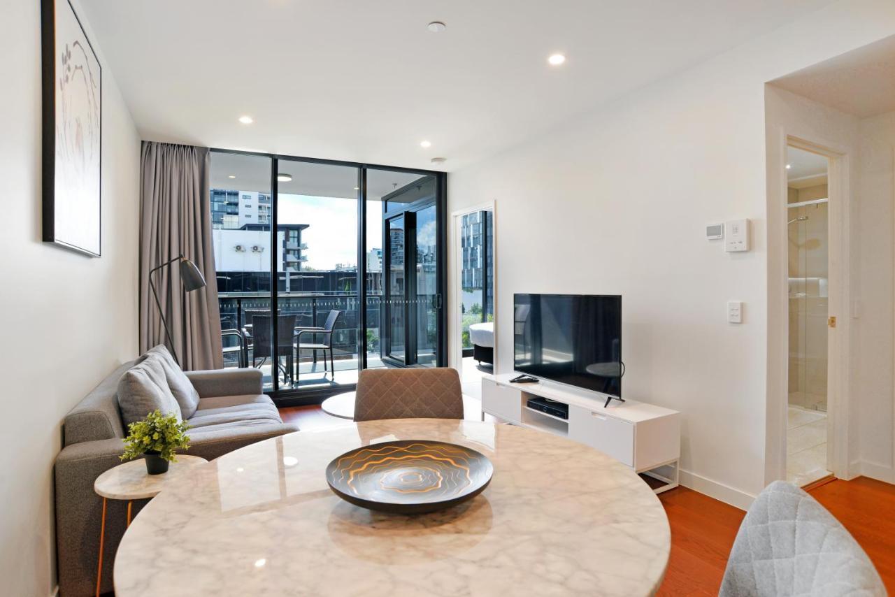 One Bedroom Apartment