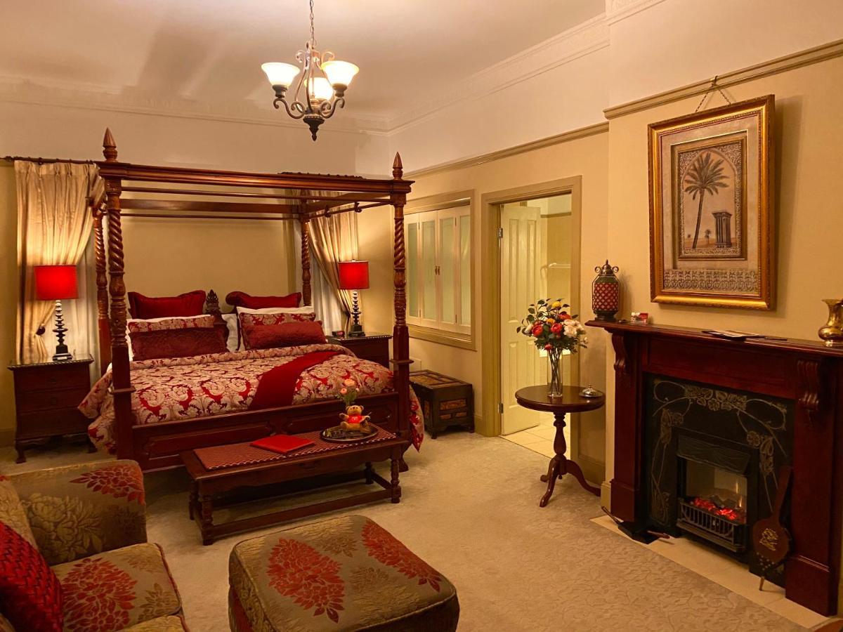King Suite Spa Bath