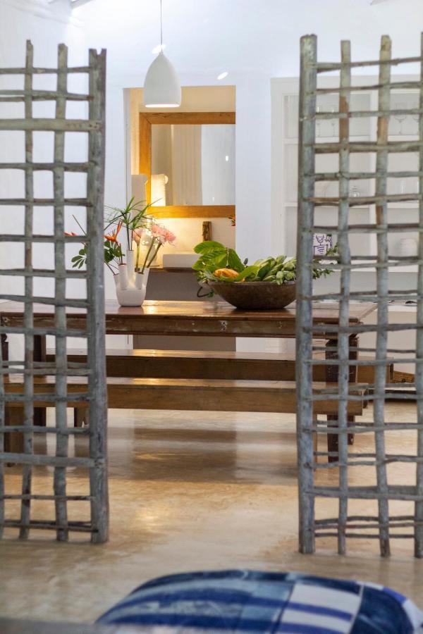 One-Suite House – Seu Irênio UXUA