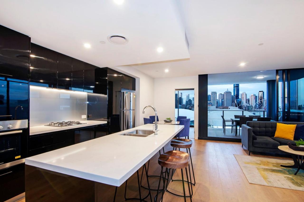 Three Bedroom Two Bathroom City View Apartment