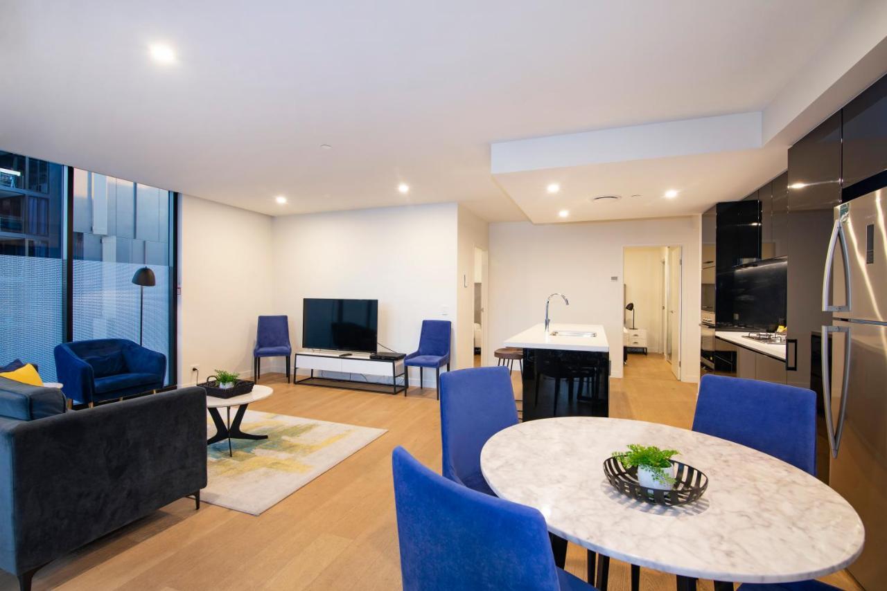 Three Bedroom Two Bathroom City View Apartment