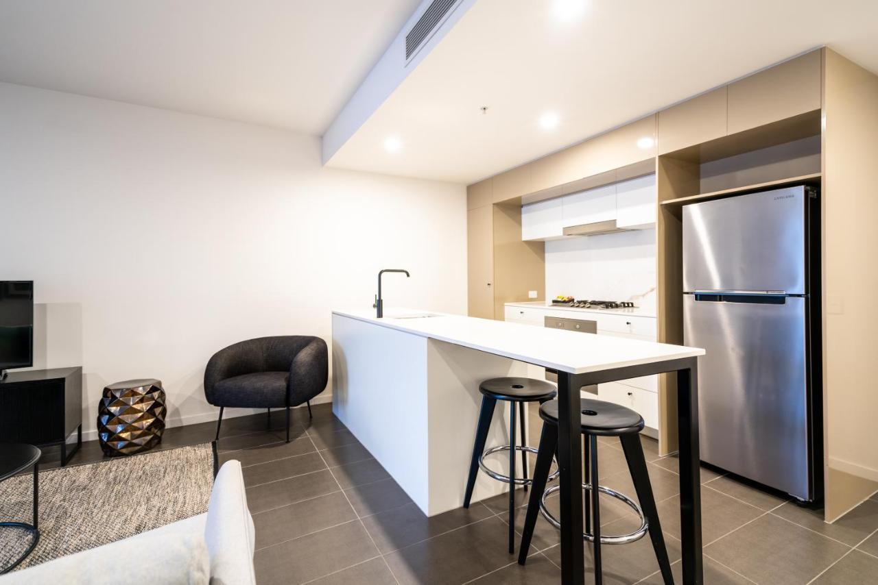One-Bedroom Apartment City View