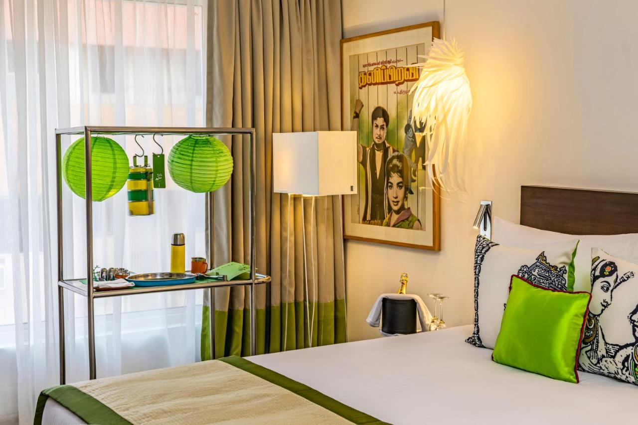 Deluxe Queen Room on Airport Transfers Spa service