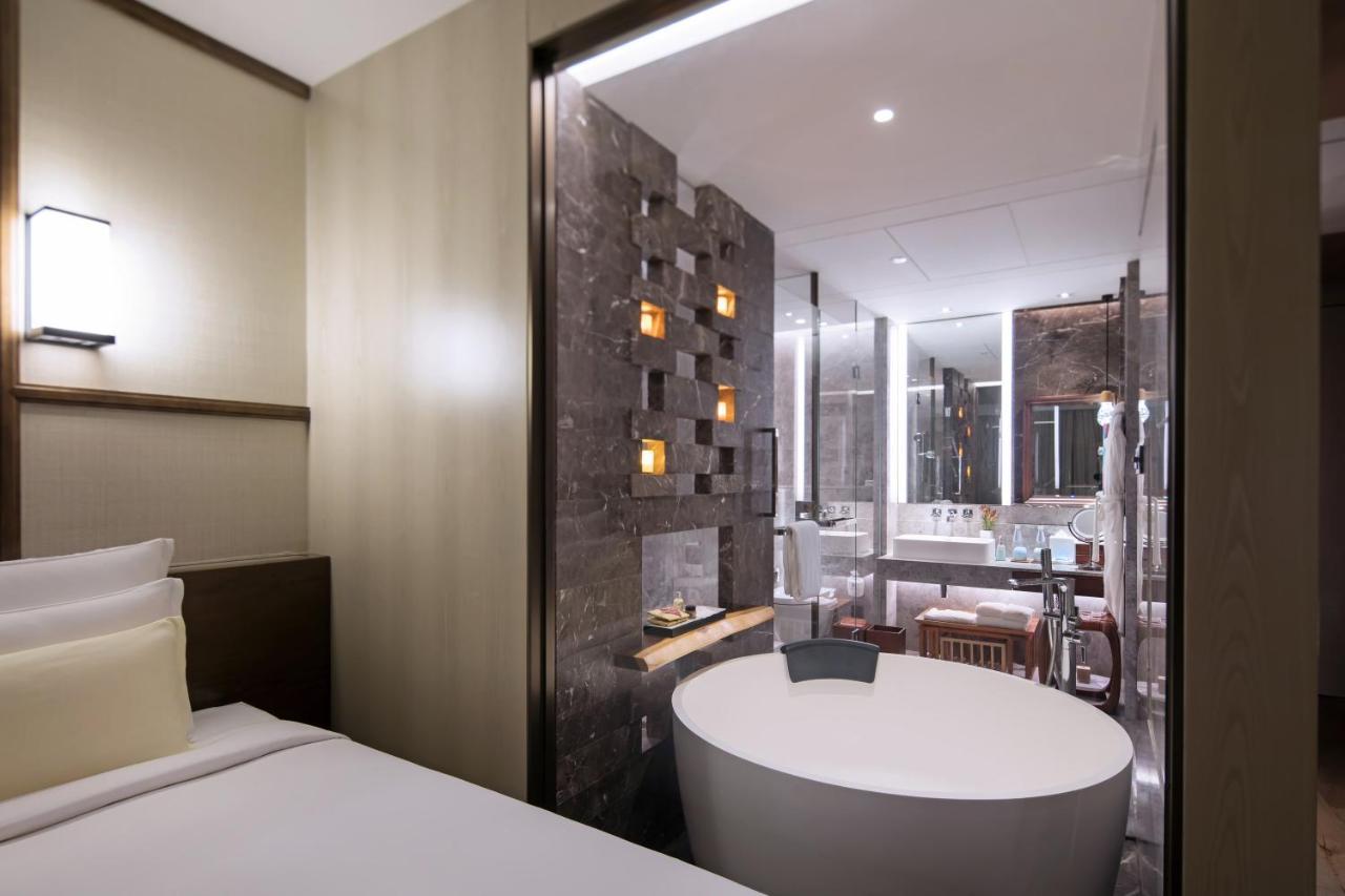 Premier Twin Room
