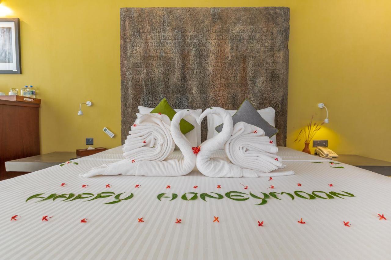 Deluxe King Suite