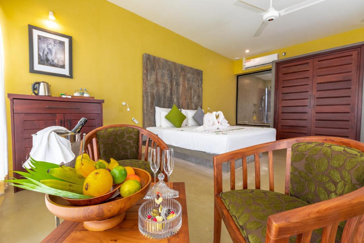 Deluxe King Suite