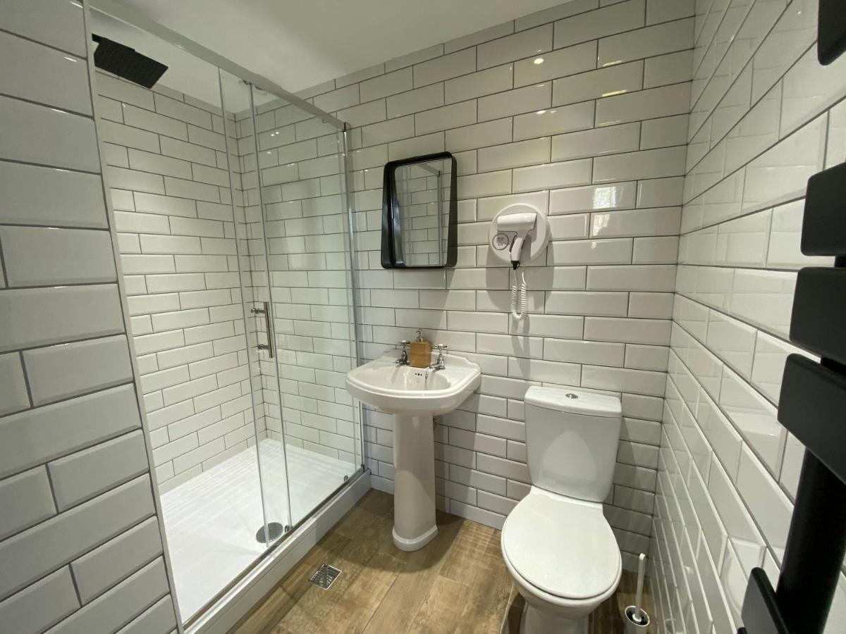 Studio Suite F1
