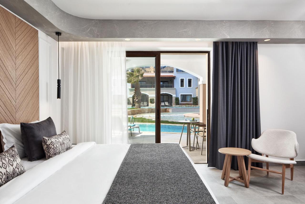 Double Room Swim Up with Inland View,1023623470:JPEG
