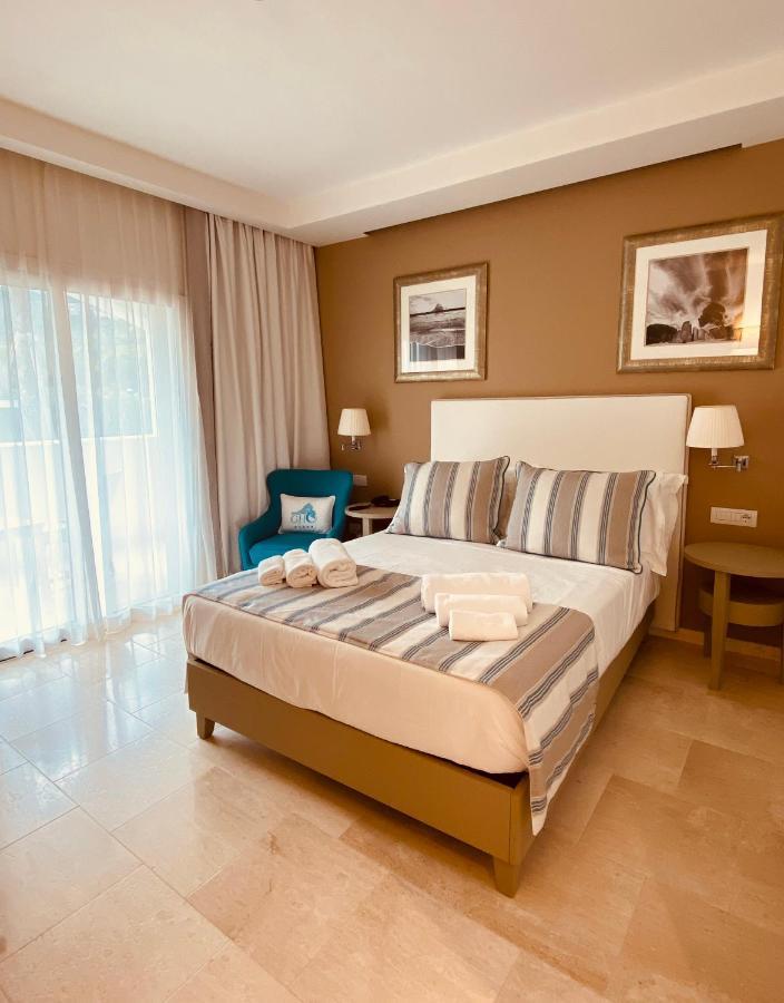 Superior Double or Twin Room,1216114342:JPEG