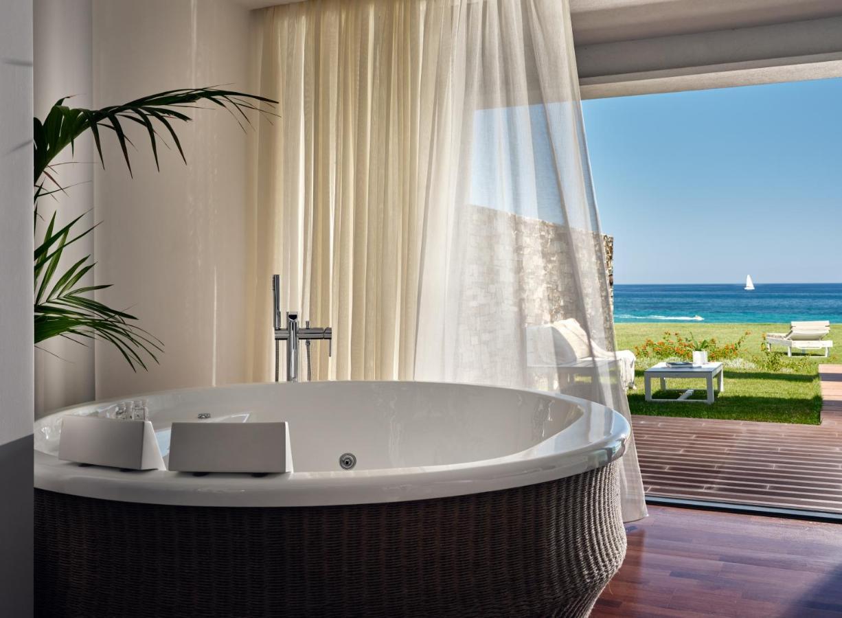 Deluxe Suite Sea View with private pool,1698192074:JPEG