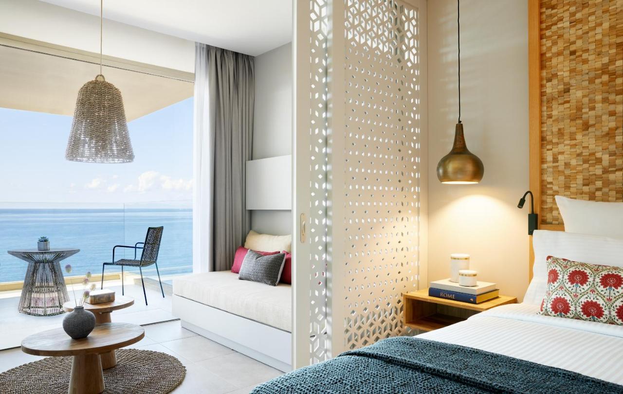 Family Room Sea View (2 adults & 2 Children)