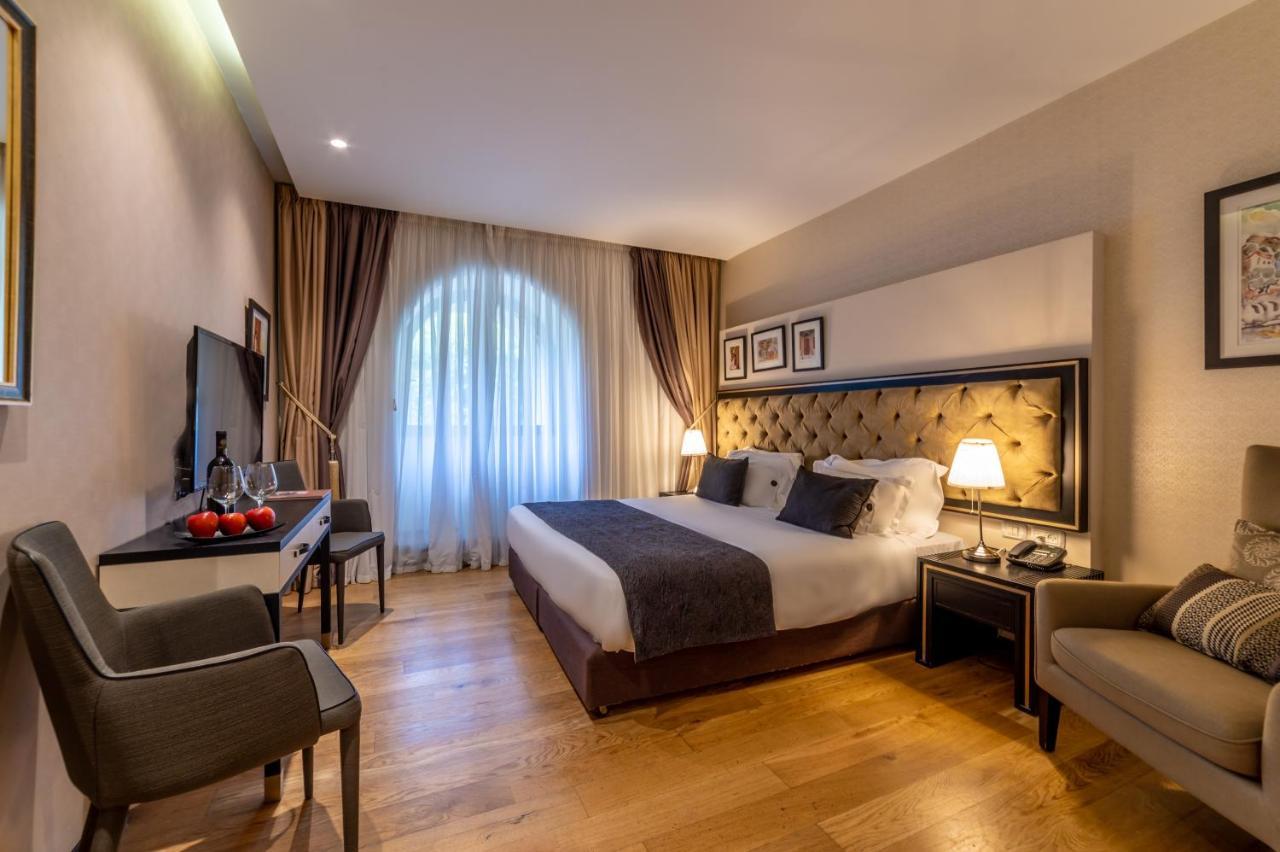 Classic Double or Twin Room,1037255581:JPEG