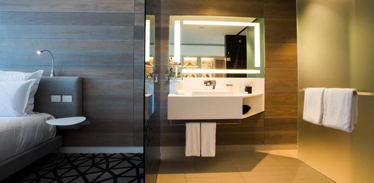 Deluxe Executive King Room High Floor