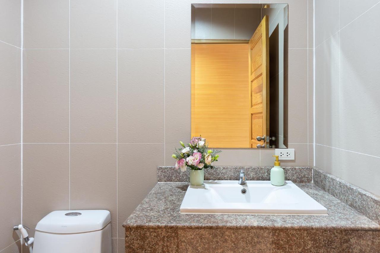 Villa with Private Pool,1059095920:JPEG