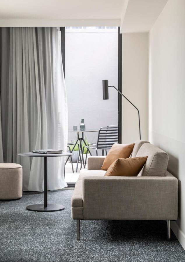 One Bedroom Terrace Suite – complimentary drinks during hosted hour WiFi