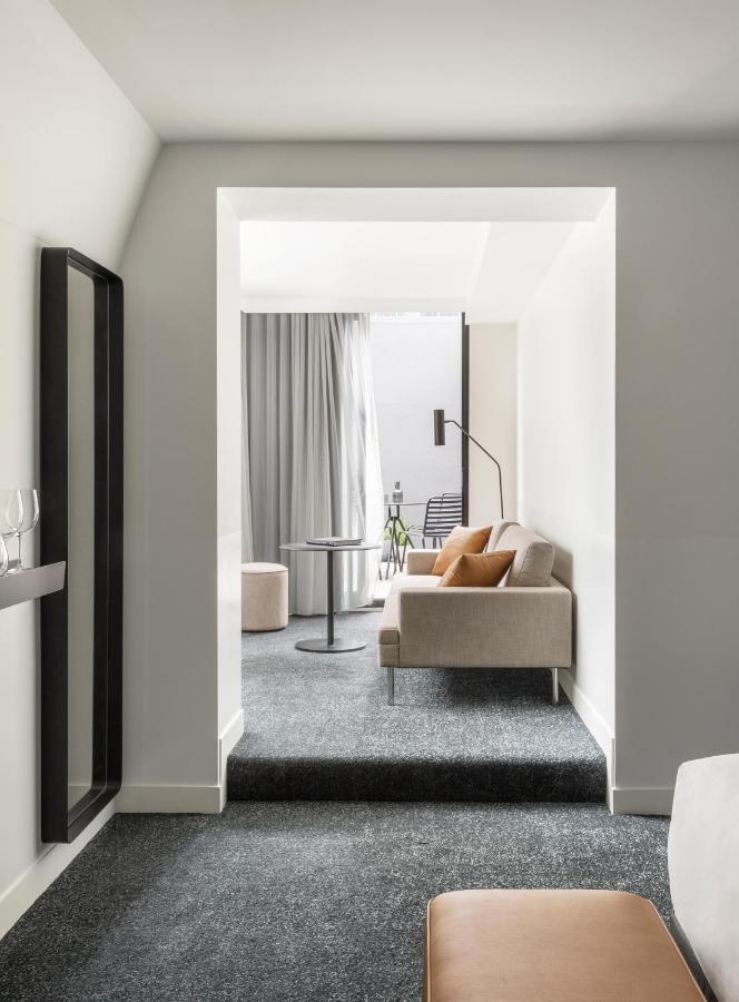 One Bedroom Terrace Suite – complimentary drinks during hosted hour WiFi