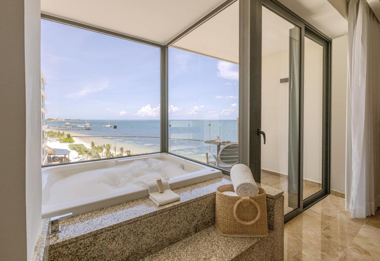 King Room Spa Bath