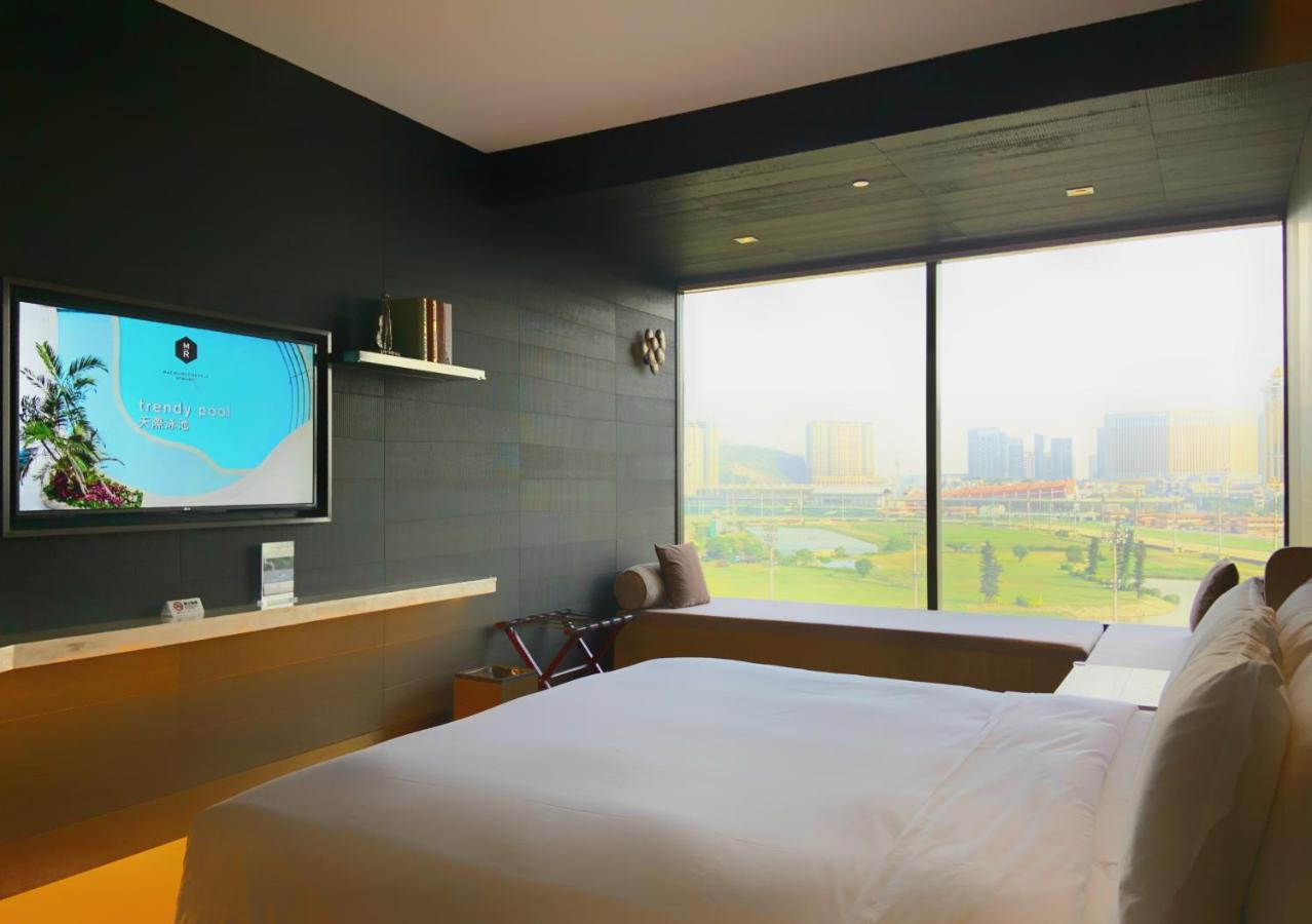 Superior Cotai King Bed Room