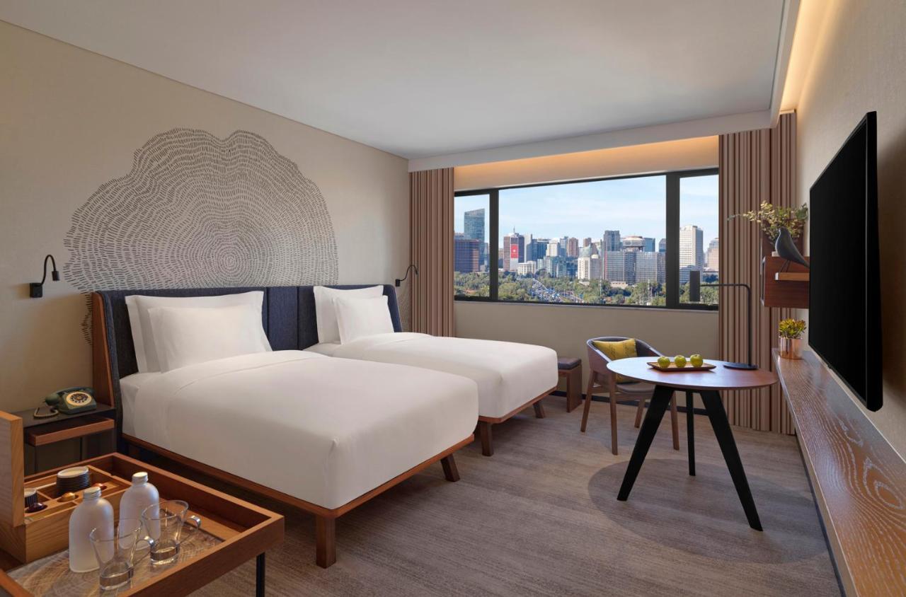 Twin Room with View
