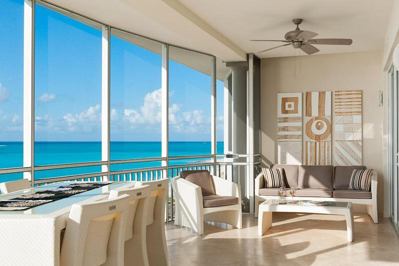 Two-Bedroom Suite Ocean Front