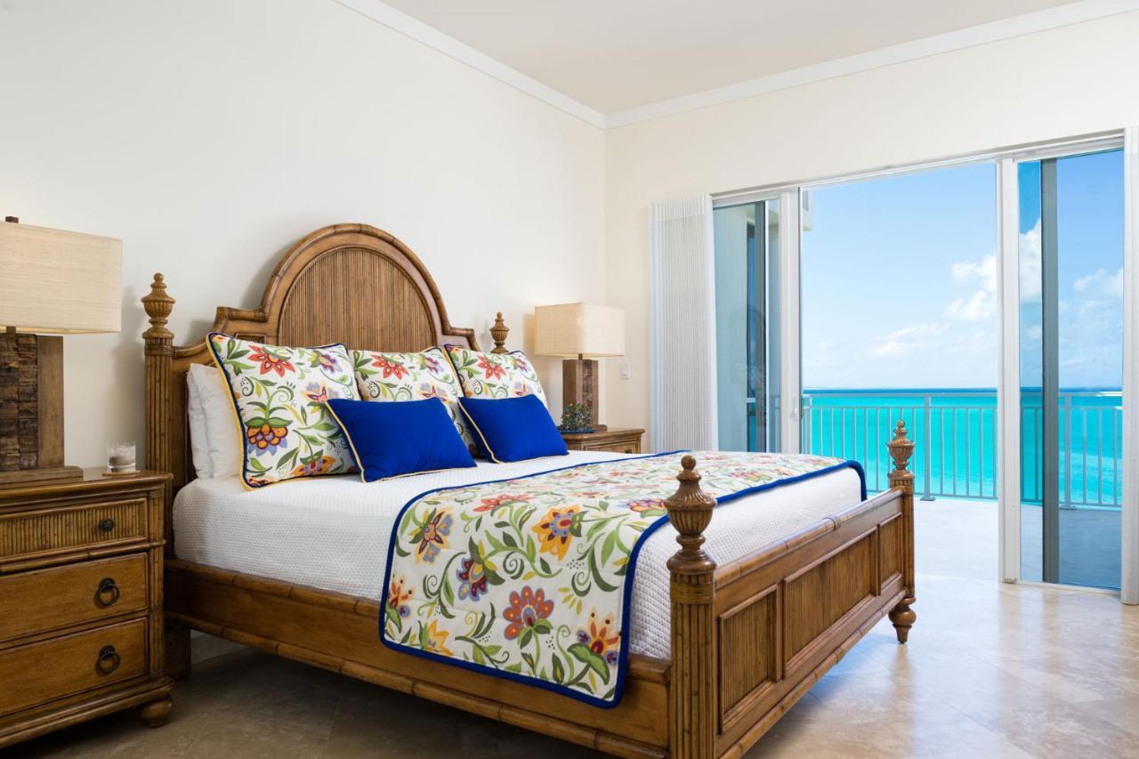 Three-Bedroom Suite Ocean Front