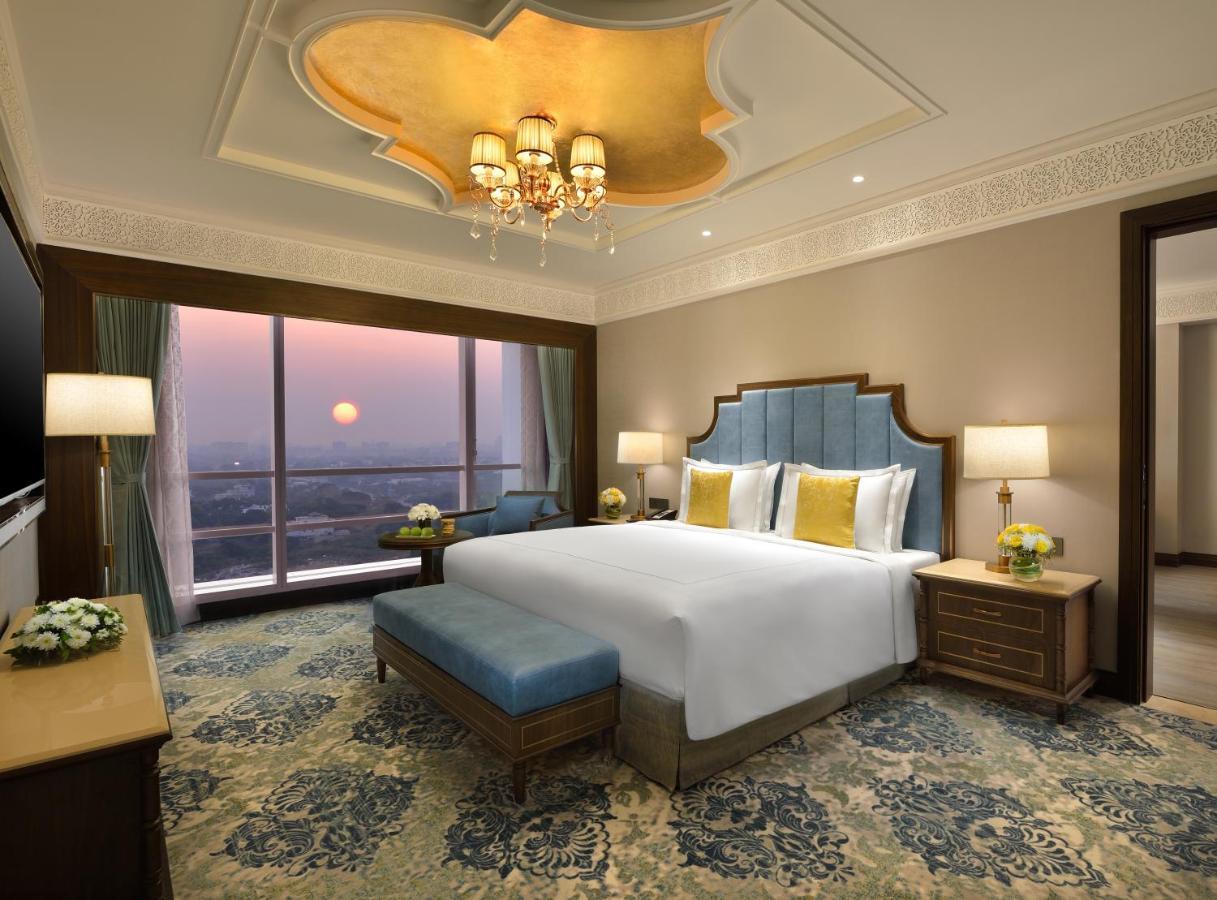 Deluxe Suite,1077795118:JPEG