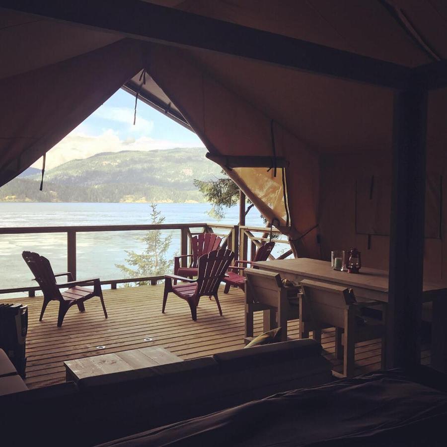 Cliffside Glamping Tent with Bunkbeds