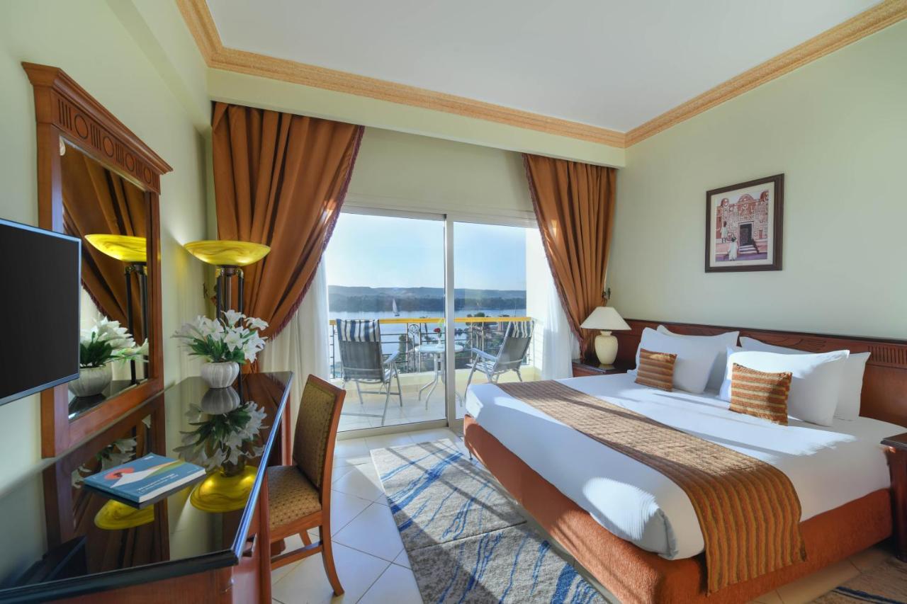 Executive Suite,1085349640:JPEG