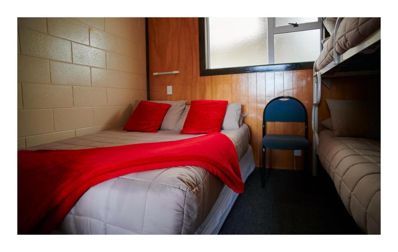 Small Cabin Kitchenette 5 Guests