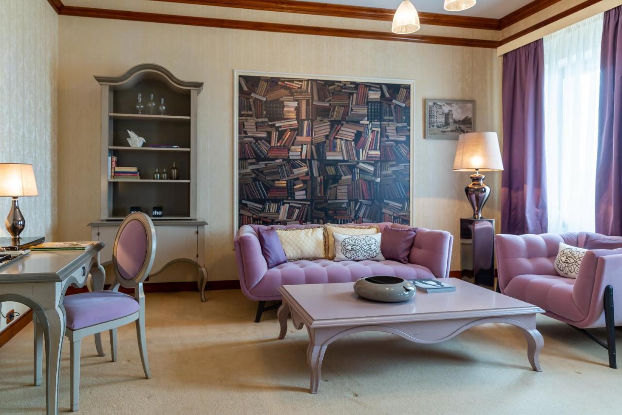 Suter Signature Suite