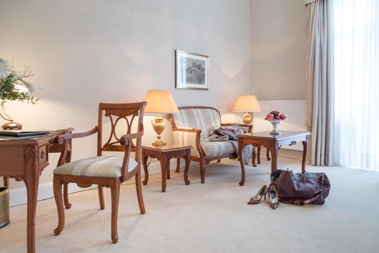 Suite Landside