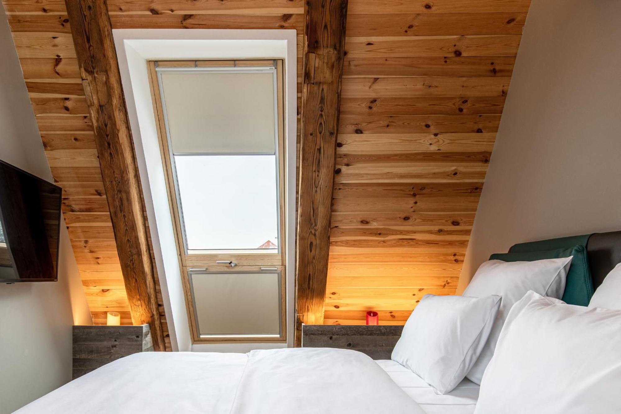 Superior King Suite
