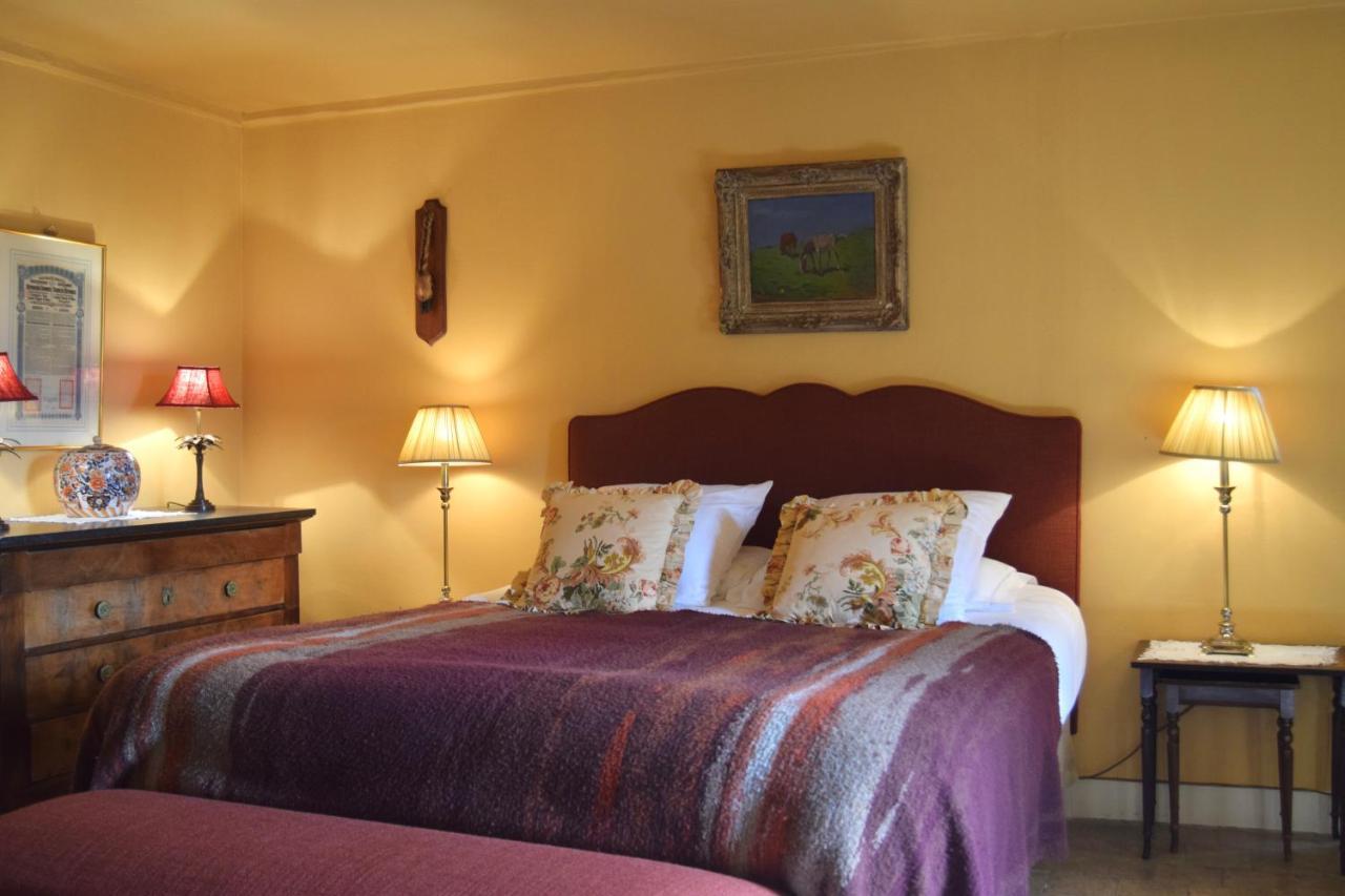 Double Room,1765433867:JPEG
