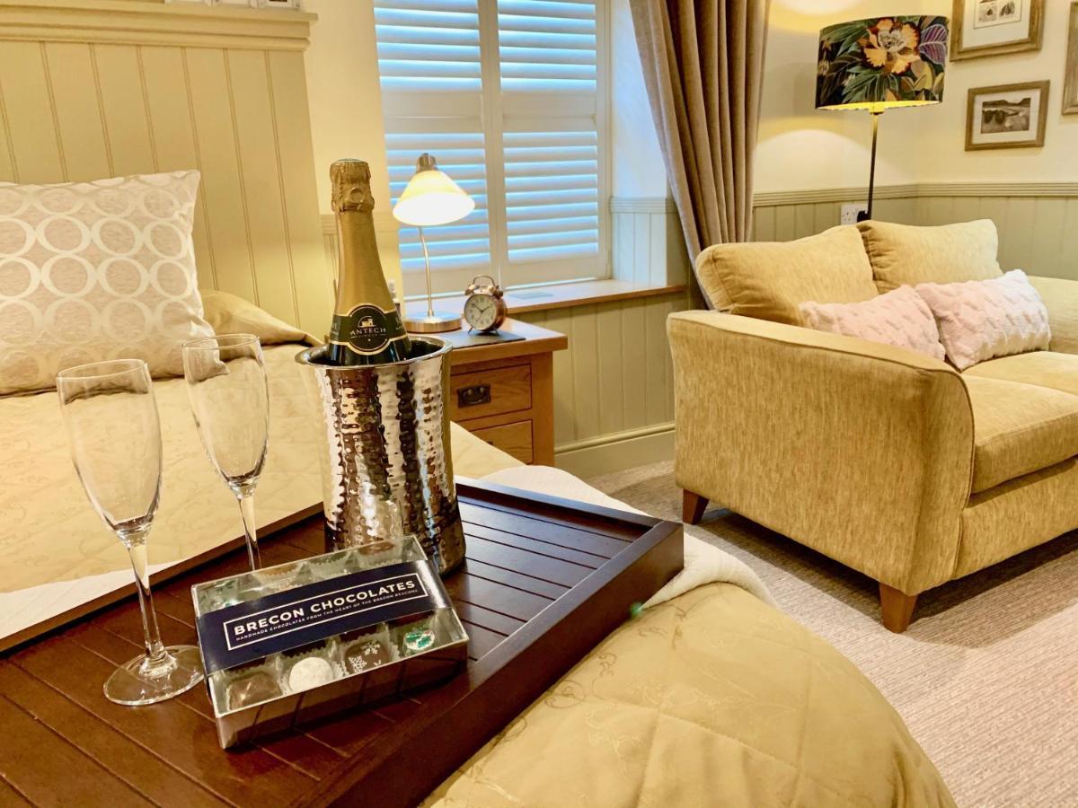 Luxury Suite