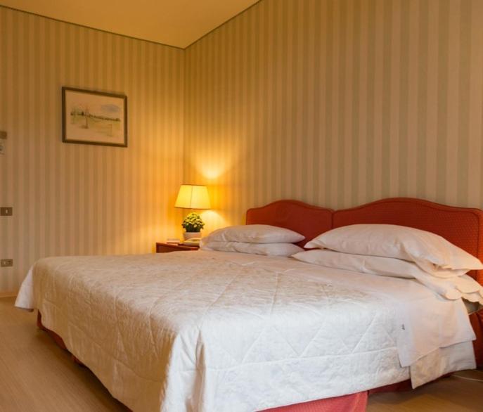 Single Room with Private Bathroom,1109318448:JPEG