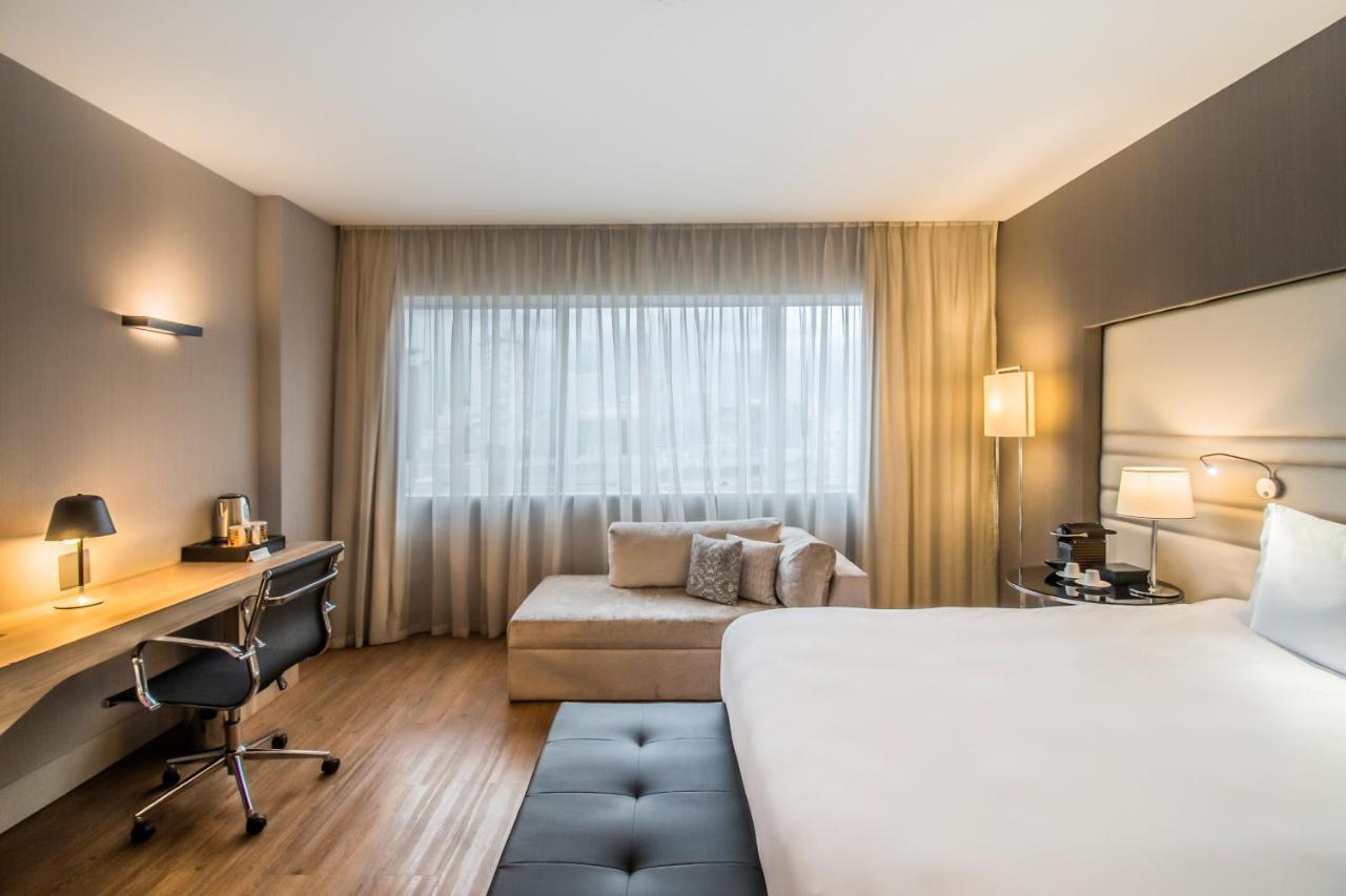 Premium Deluxe Room with King Bed