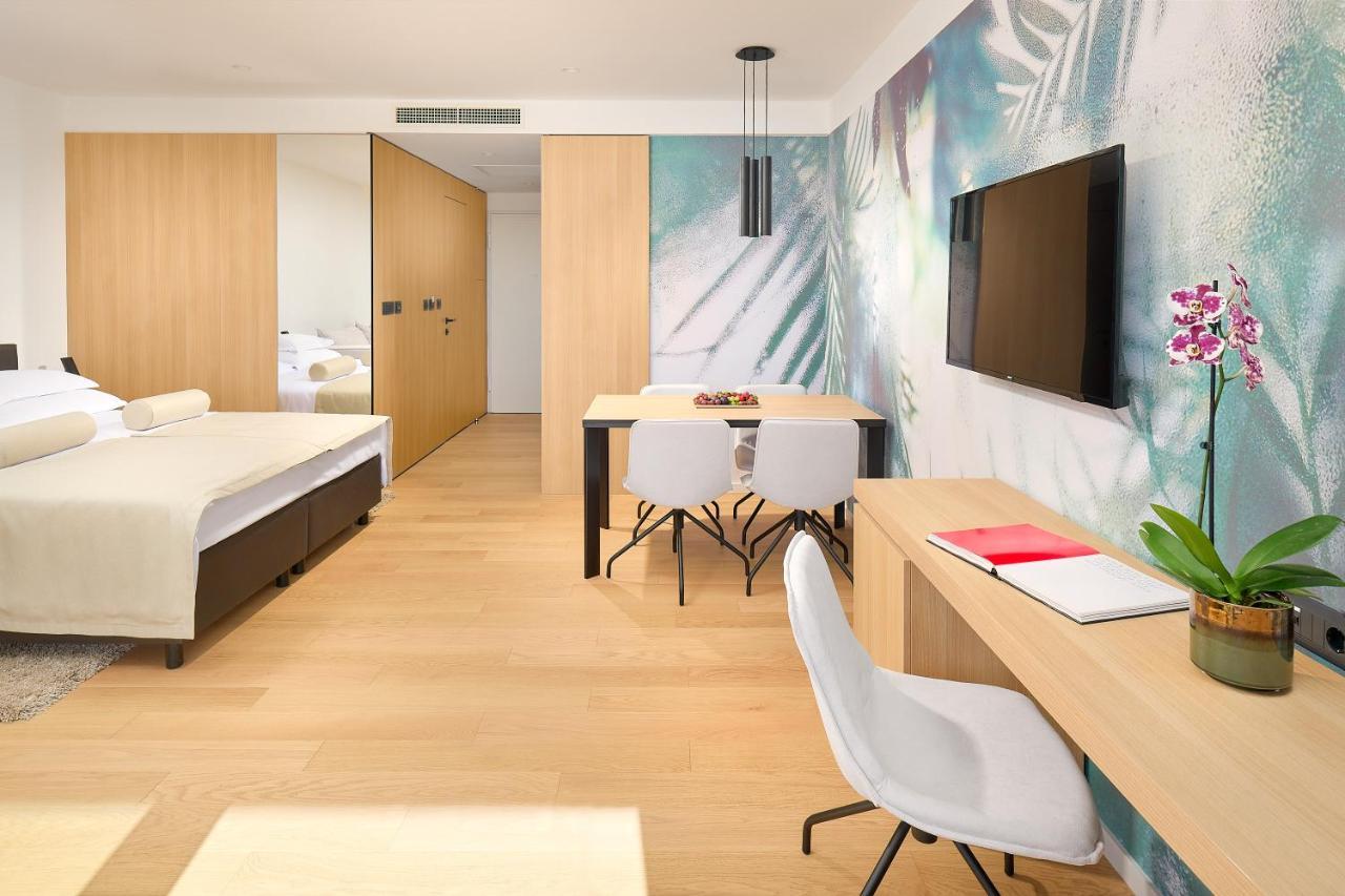 Studio apartment partial sea view