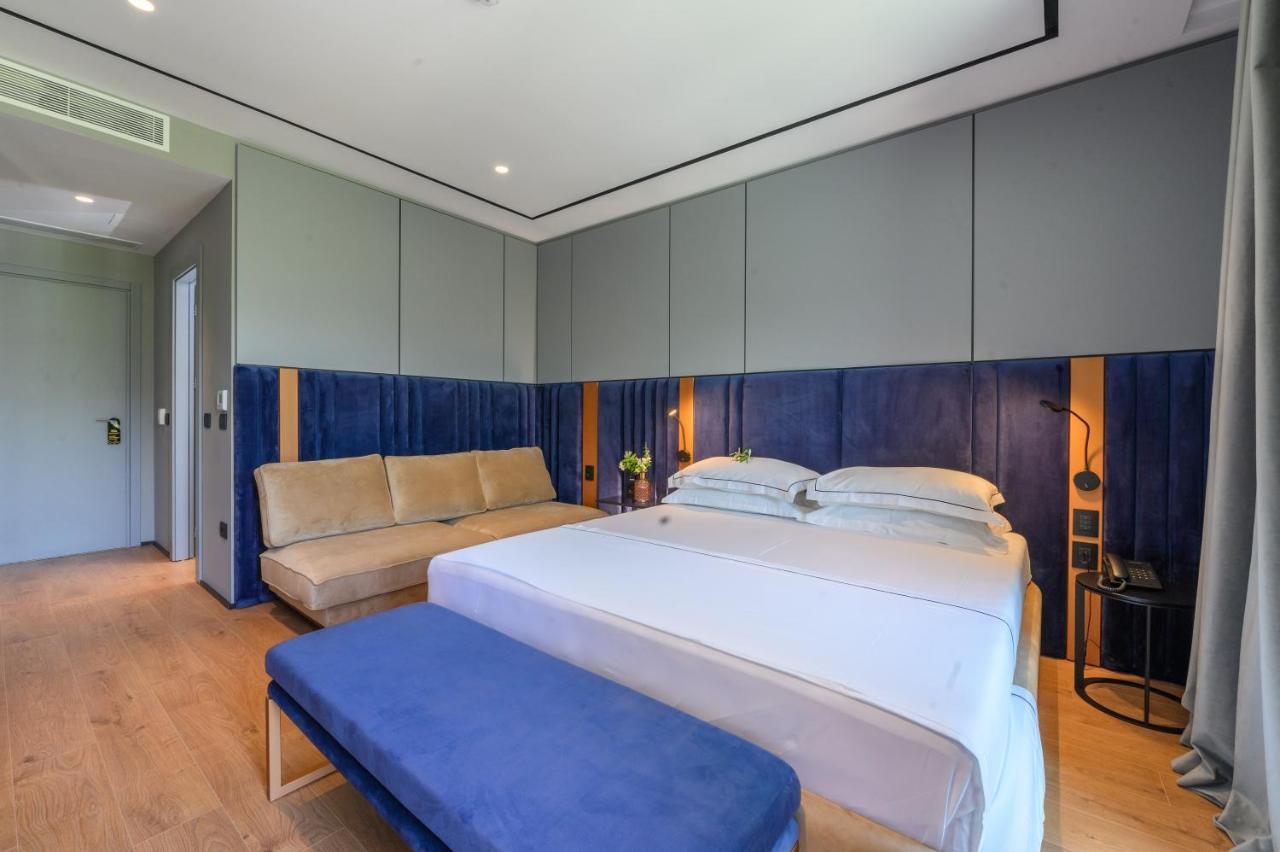 Deluxe Double Room Castle View