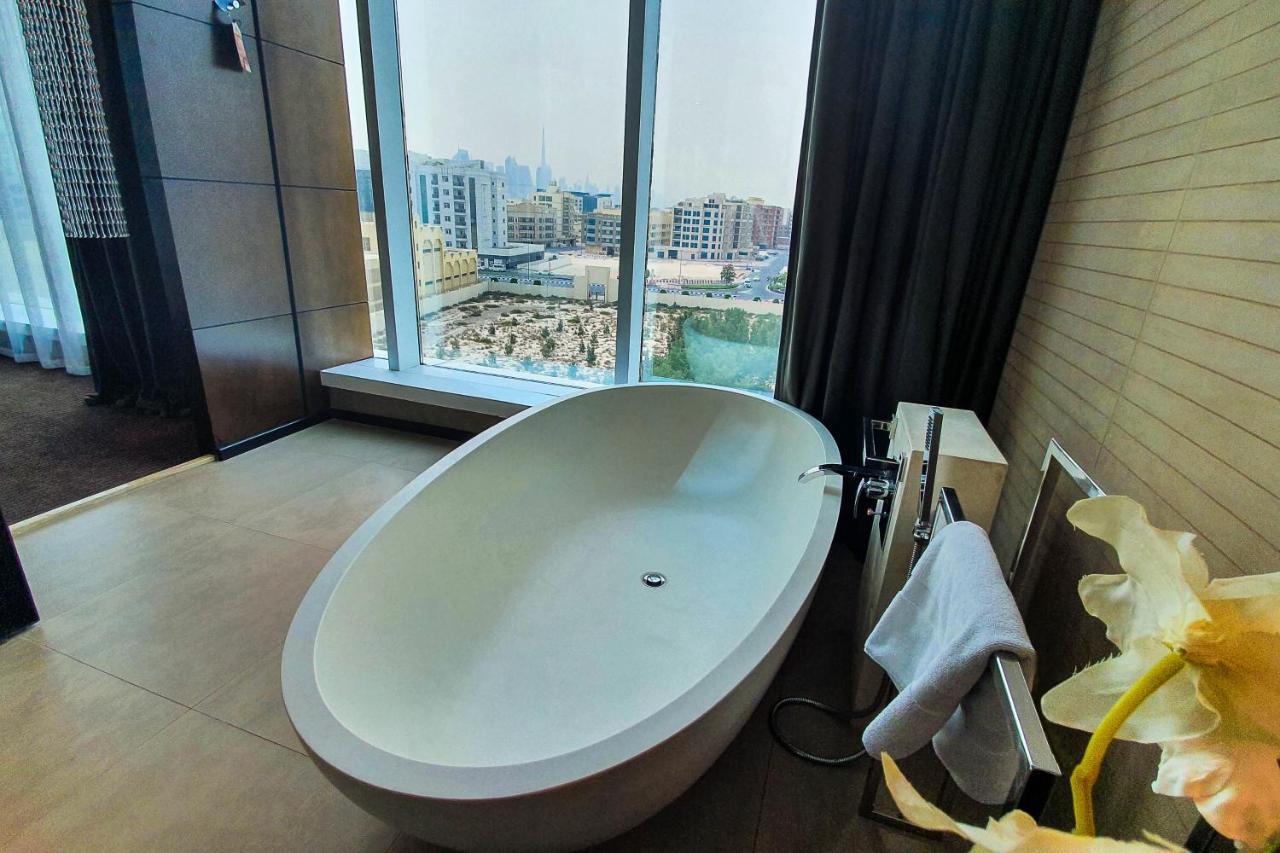 Executive King Suite access to Executive lounge