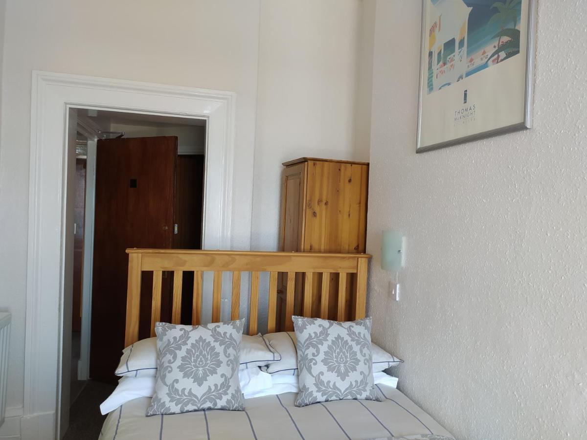 Single Room with Sea View,1117241505:JPEG