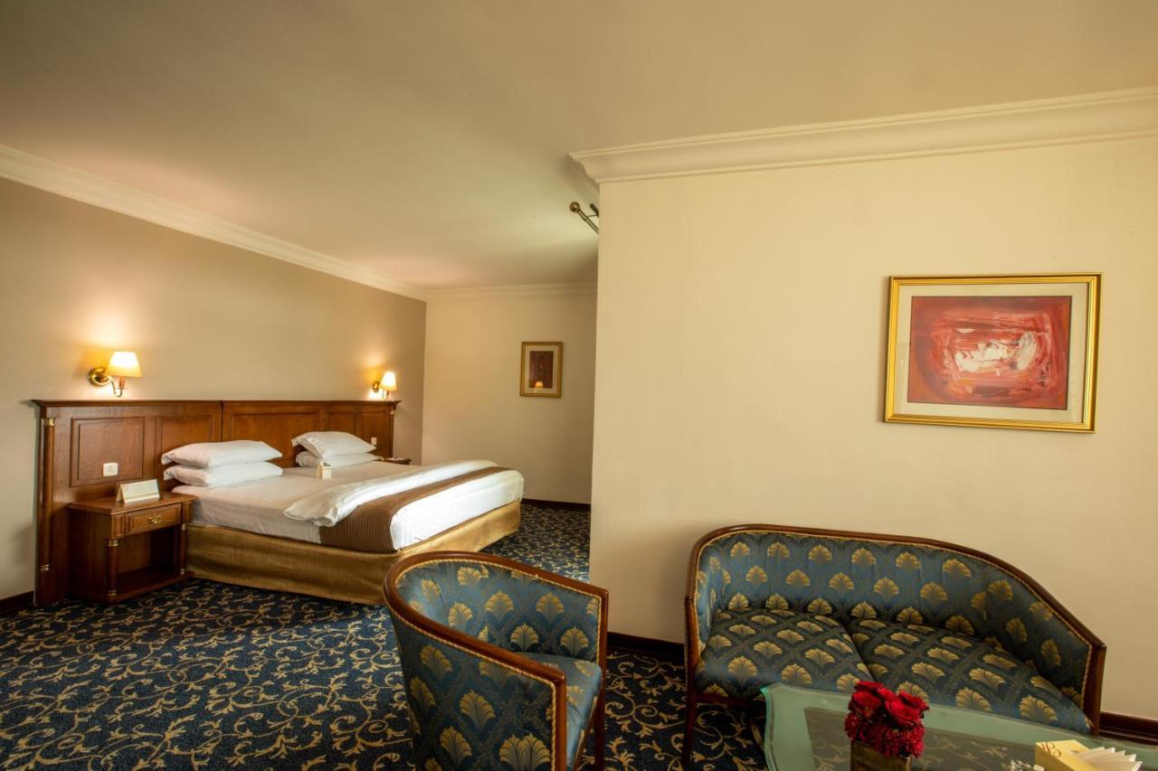 Executive Suite