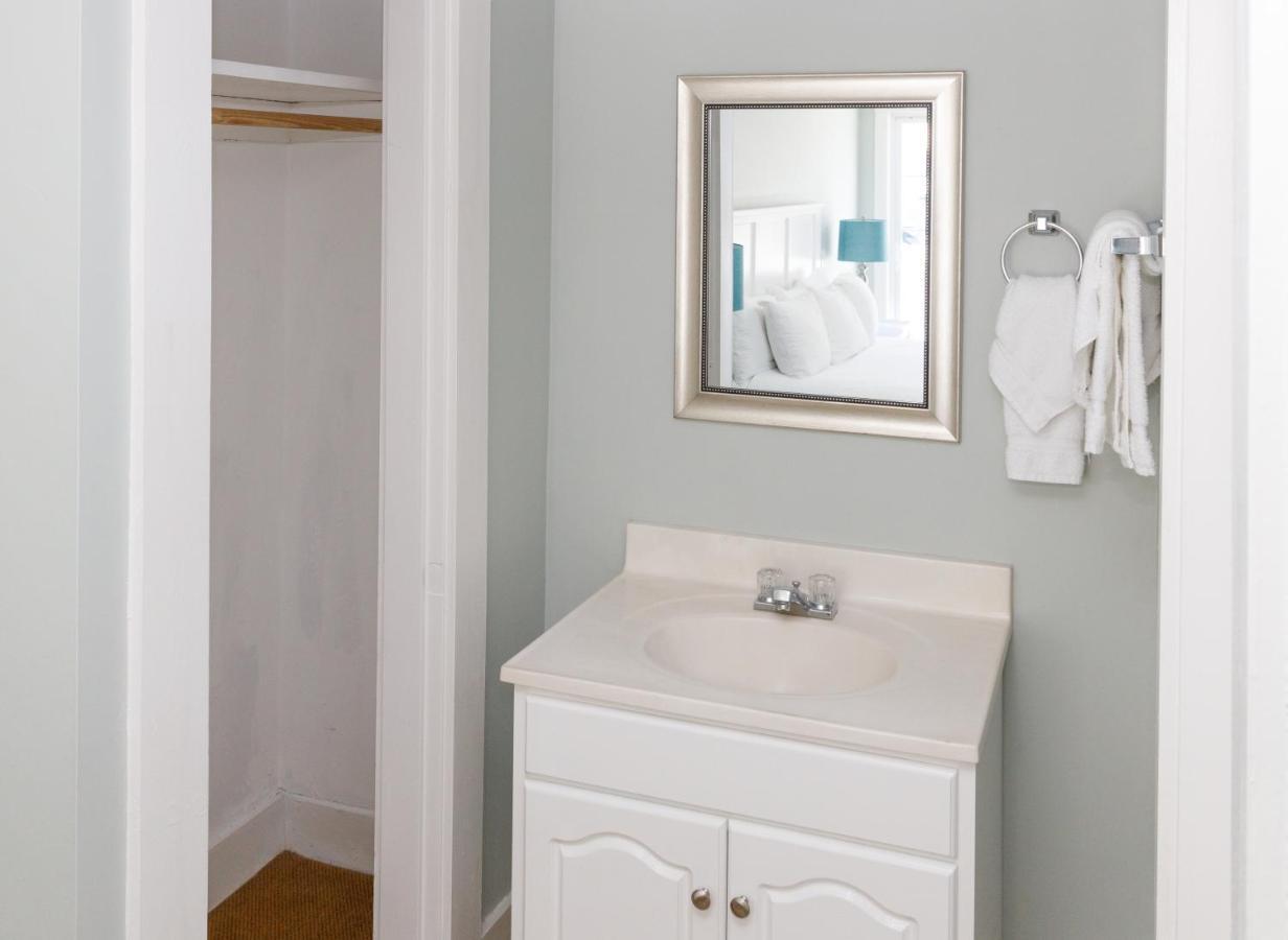 King Standard Semi-Private Balcony Quarterdeck Building Floor 2