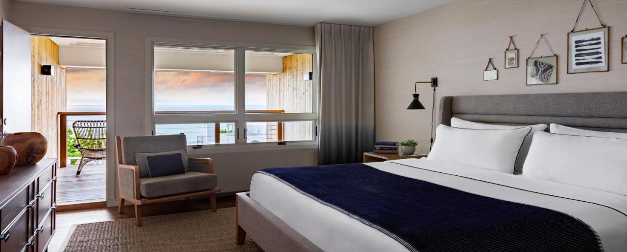 Partial Ocean View King