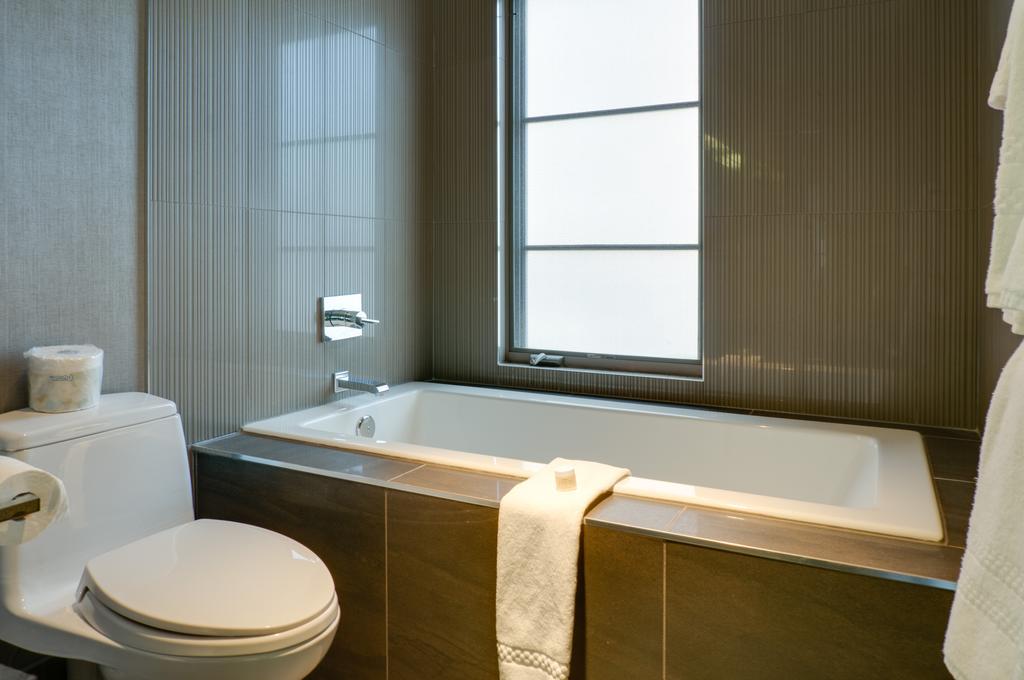 Luxury Suite,112737066:JPEG